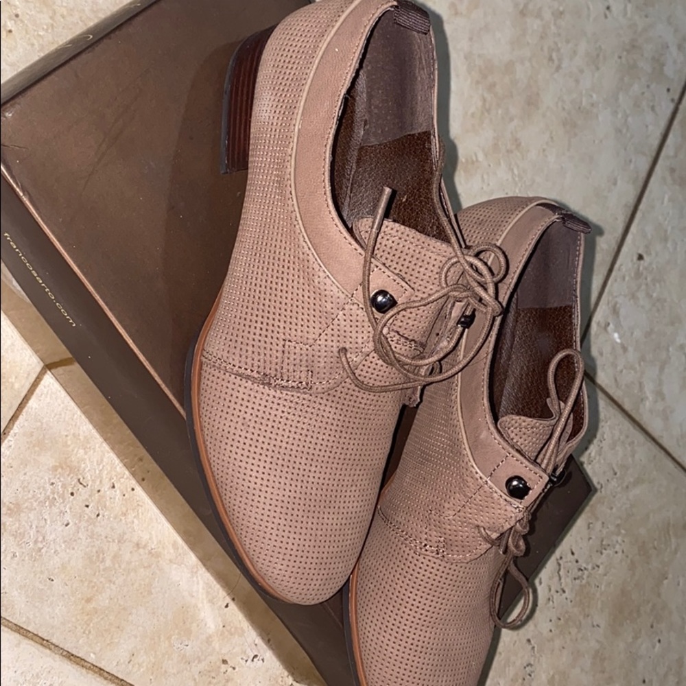 Flat, worn once